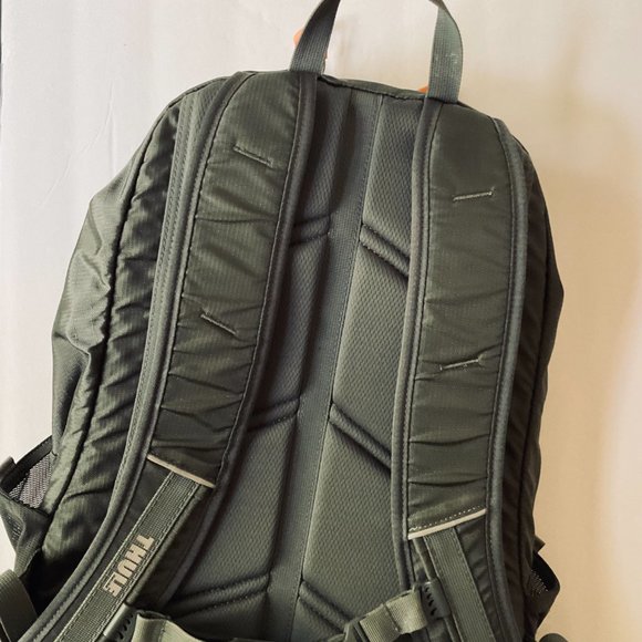 THULE "EnRoute Strut" Backpack EUC - Picture 5 of 10